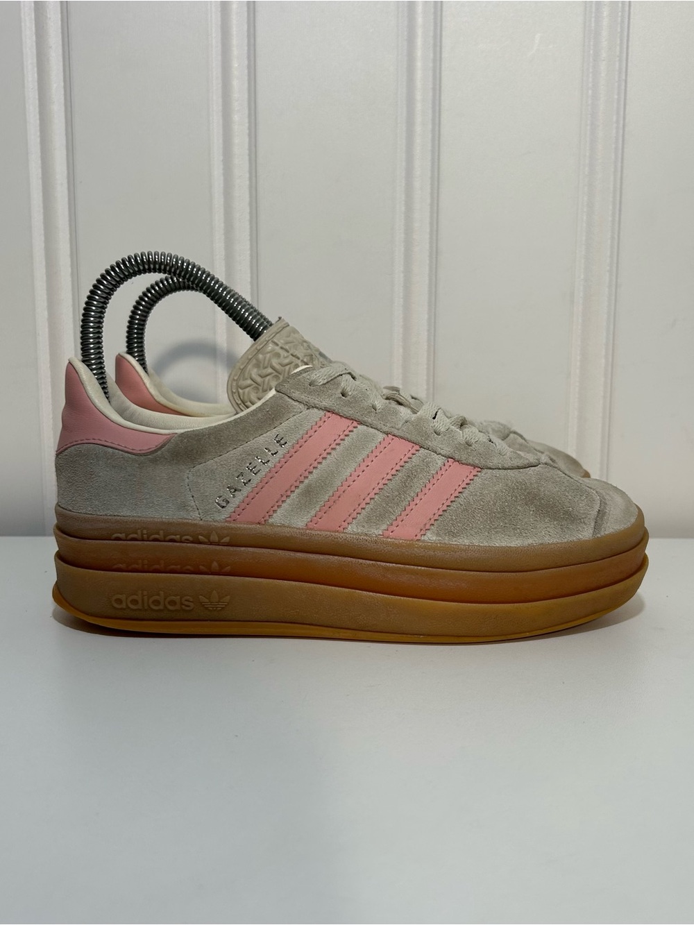Adidas gazelle bold platform stacked beige suede pink gum lace low kids 3.5